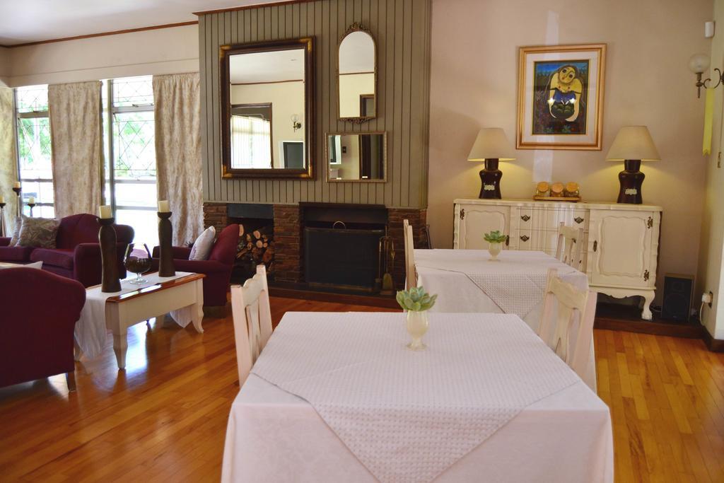 King'S Highway Guest House Somerset West Exteriör bild