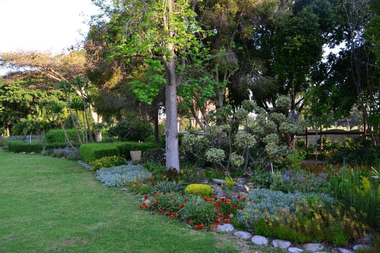 King'S Highway Guest House Somerset West Exteriör bild