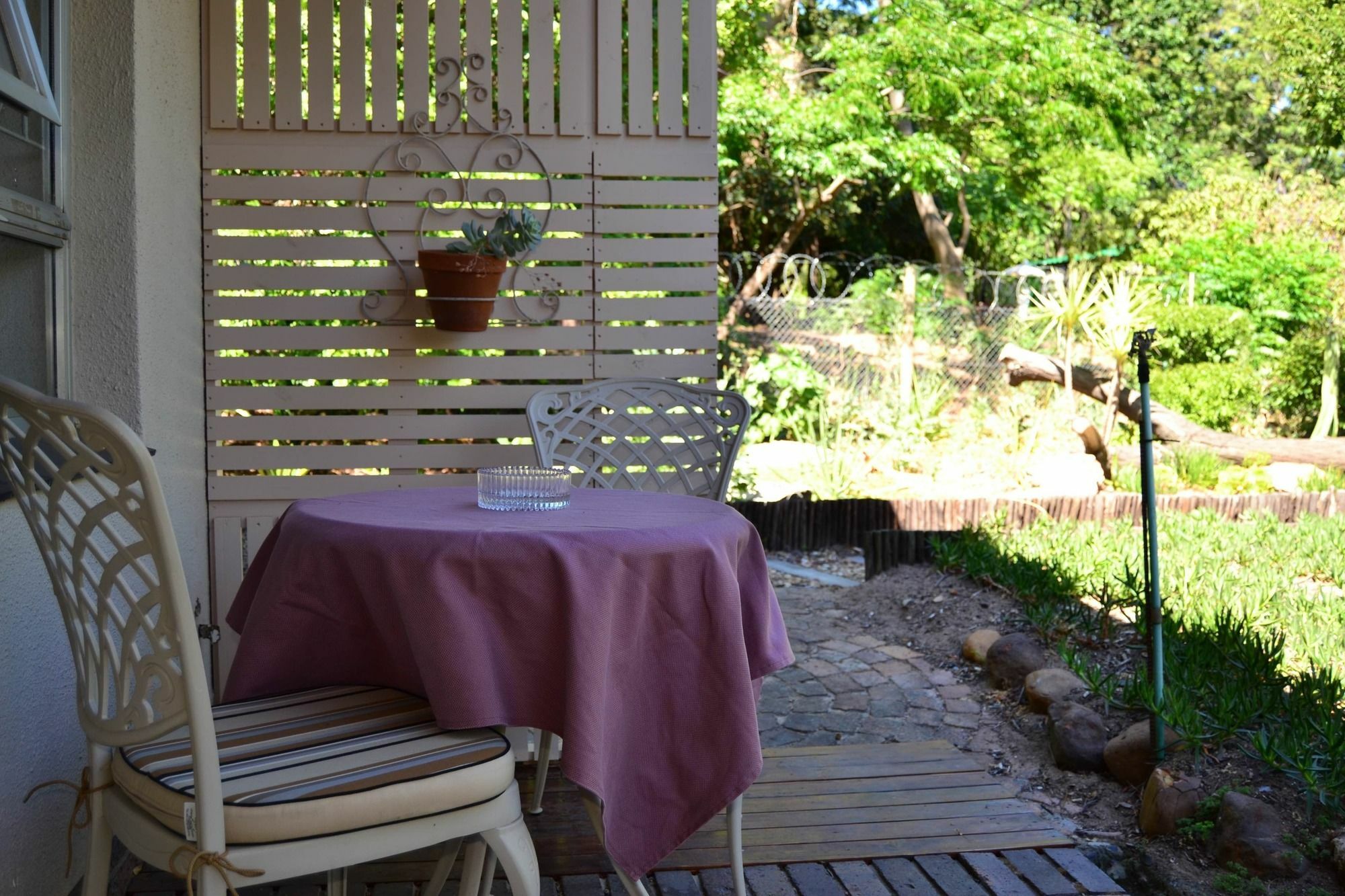 King'S Highway Guest House Somerset West Exteriör bild
